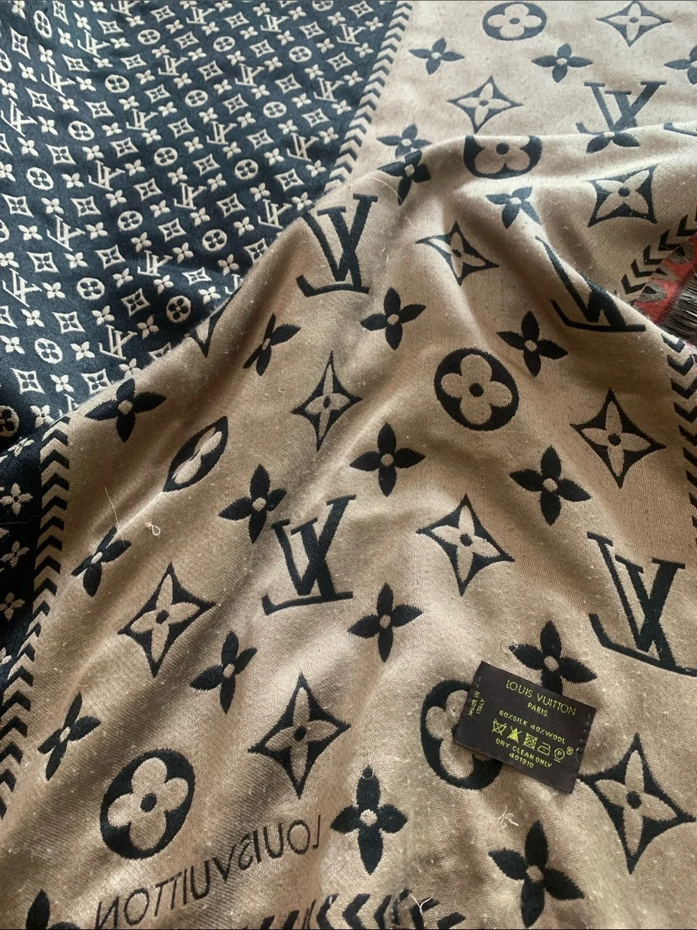 Louis Vuitton Black and Beige Monogram Shawl Scarf